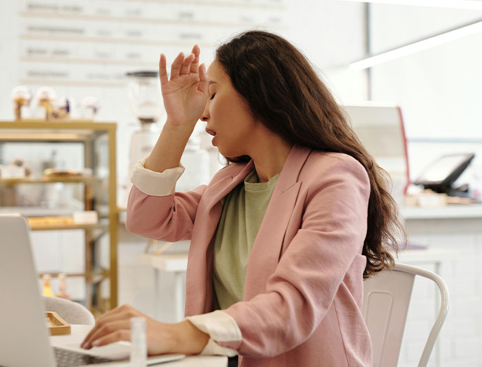 40 Flexes That Instead Of Impressing People, Make Them Cringe, Hard