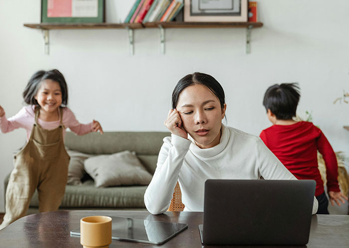 40 Flexes That Instead Of Impressing People, Make Them Cringe, Hard