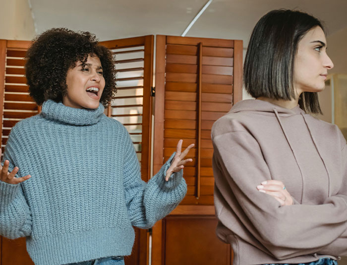 40 Flexes That Instead Of Impressing People, Make Them Cringe, Hard