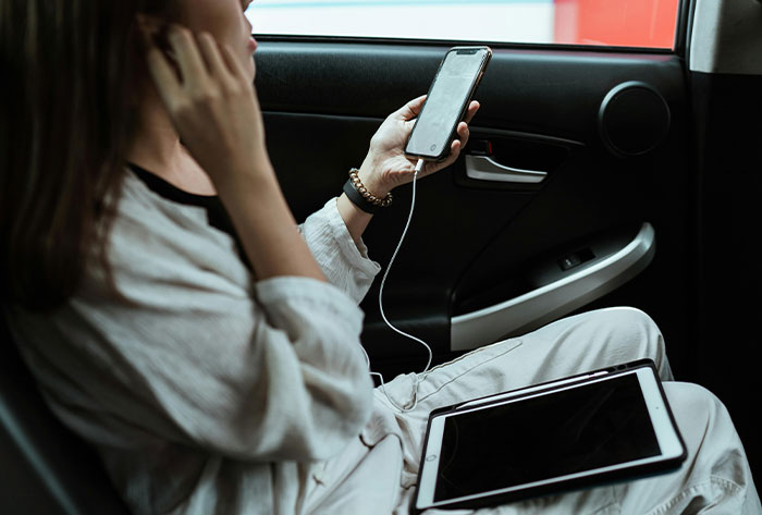 Woman Tries To Scam Uber Driver, He Maliciously Complies With Free Ride