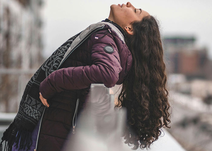 Woman Is Stunned When A Friend Asks Her To Cut Off Her Hair, Claiming It Reminds Her Of Her Trauma