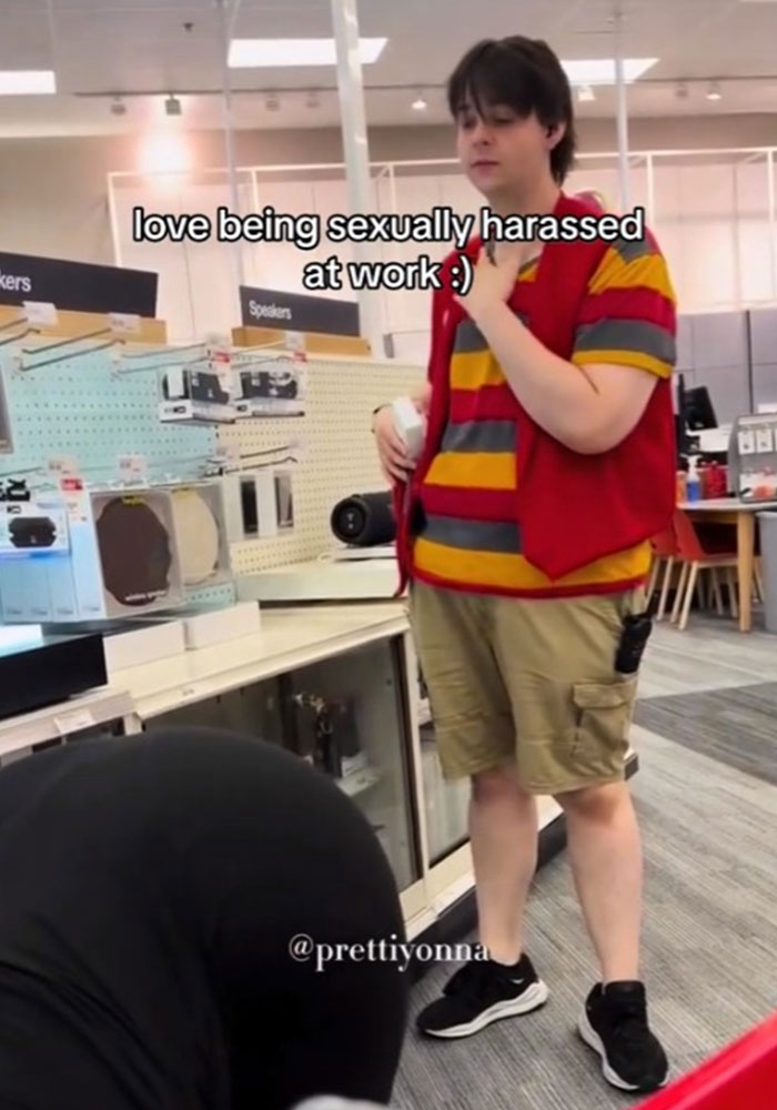 "She's Being Inappropriate": Gay Man Clears His Name After Woman Accuses Him Of Being A Perv "She's Being Inappropriate": Gay Man Clears His Name After Woman Accuses Him Of Being A Perv