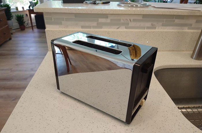 GE A10 T17 Toaster, It's Close To 50 Years Old And Still Used Daily. It Was My Grandmother's Until She Passed Away, And I Ended Up With It. They Don't Make Them Like This Anymore