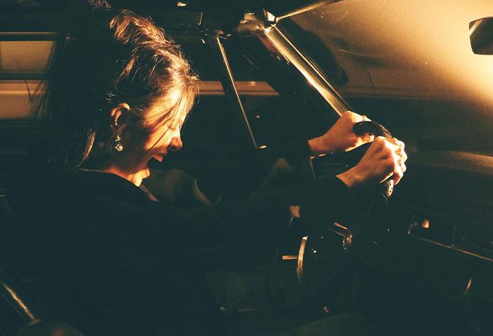 Woman Is Uncomfortable With 18 Y.O. Guest "Making Passes" At Her Husband