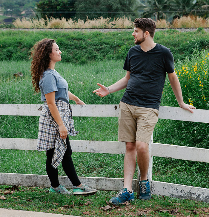 33 Men Reveal The Moment They Realized A Woman Couldn't Care Less About Them