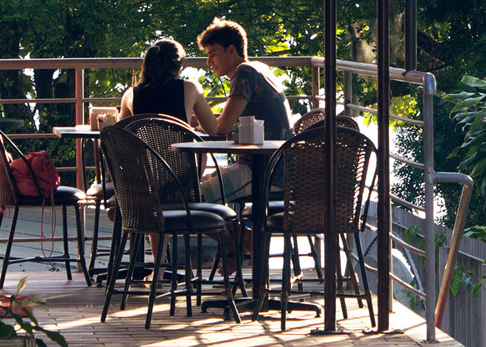 33 Men Reveal The Moment They Realized A Woman Couldn't Care Less About Them