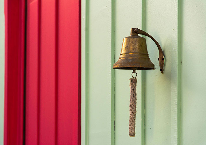 30 Of The Most Interesting Things People Spotted Rich People Doing Casually