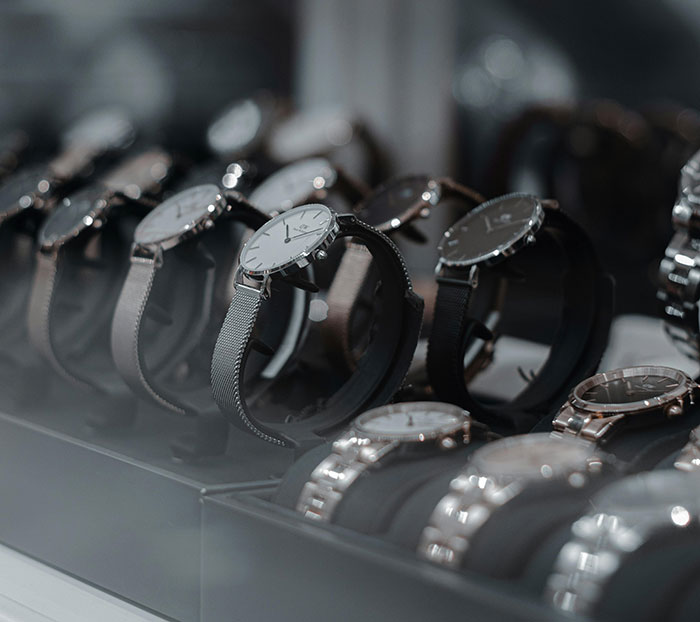 30 Of The Most Interesting Things People Spotted Rich People Doing Casually