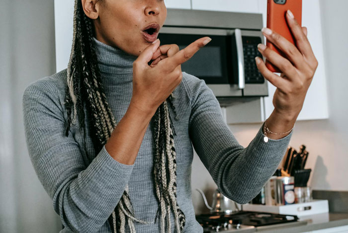 &ldquo;Both Got Their Noses Pierced&rdquo;: Woman Gives Ultimatum To Parents Who Violated Her Trust