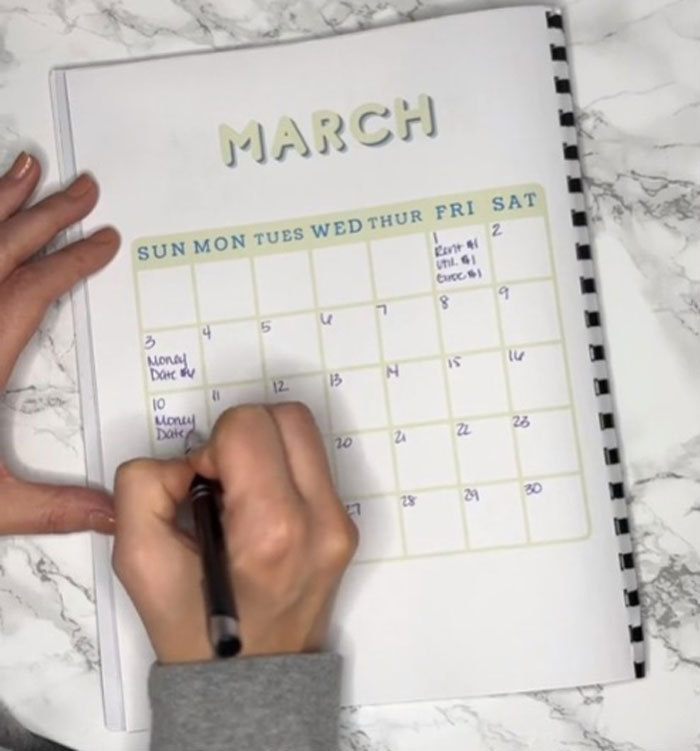 Internet &lsquo;Freaks Out&rsquo; After Mom Shares How She Teaches Her Kids Financial Literacy