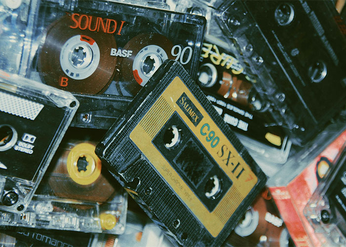 “It Works 100% Of The Time”: 35 “Obsolete” Things These People Haven’t Given Up On