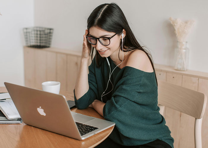 “It Works 100% Of The Time”: 35 “Obsolete” Things These People Haven’t Given Up On