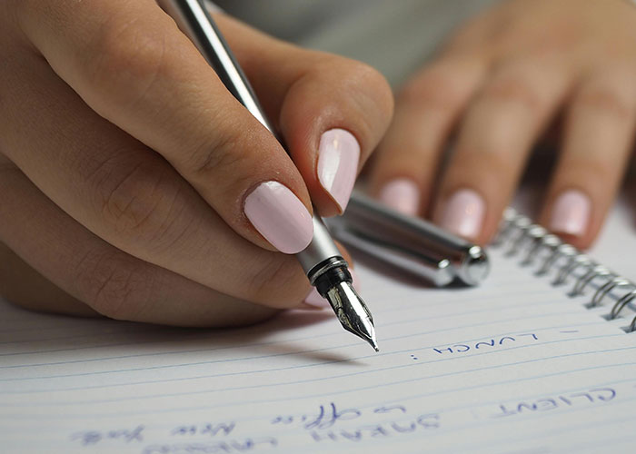 “It Works 100% Of The Time”: 35 “Obsolete” Things These People Haven’t Given Up On