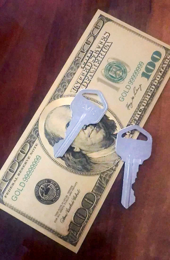 Today, A Stranger Slipped Two Keys And A Fake $100 Bill Into Our Mail Slot And Ran Away