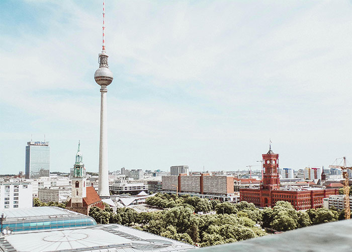 "Awful, Awful Place": 28 Tourists Share Cities They Will Never Visit Again