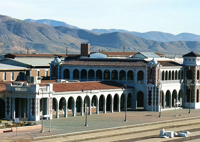 "Awful, Awful Place": 28 Tourists Share Cities They Will Never Visit Again