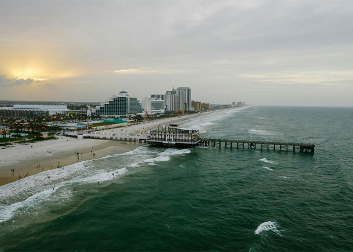 "Awful, Awful Place": 28 Tourists Share Cities They Will Never Visit Again