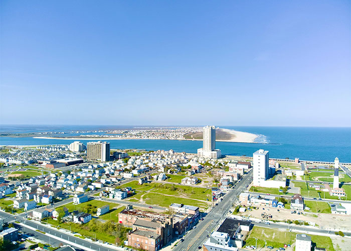 "Awful, Awful Place": 28 Tourists Share Cities They Will Never Visit Again