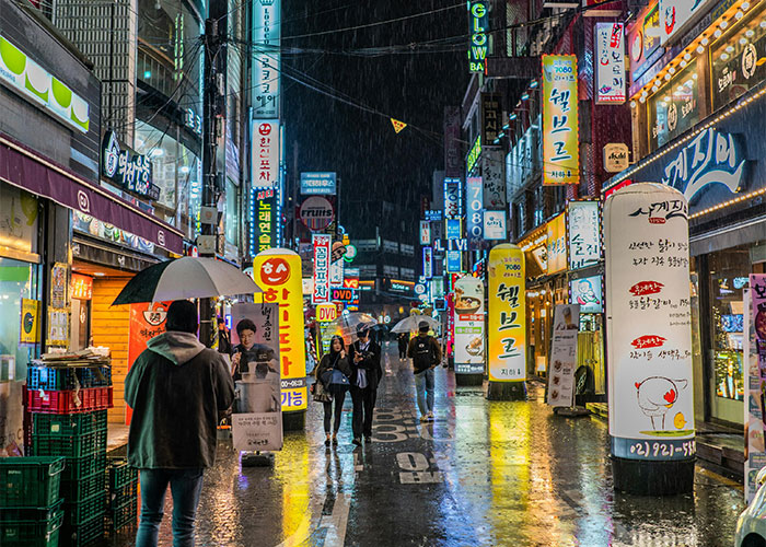 "Awful, Awful Place": 28 Tourists Share Cities They Will Never Visit Again