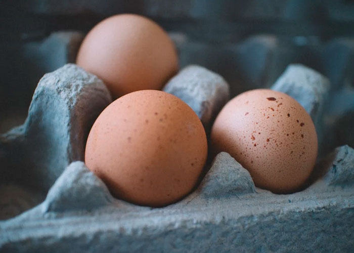 “Chicken Wings, Nobody Should Be Paying $2 Per Wing”: 30 Things People Can No Longer Afford - 32