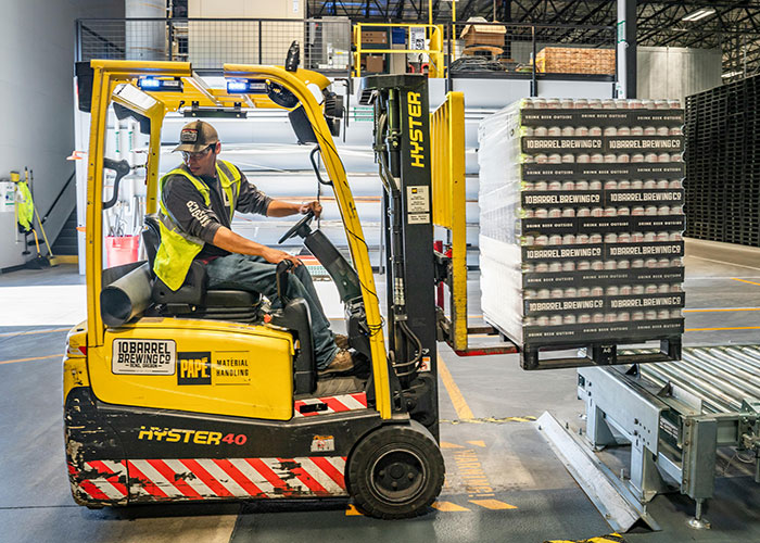 “My Dad Might Be Alive”: 50 Things People Are 100% Certain Are True Despite Having No Evidence