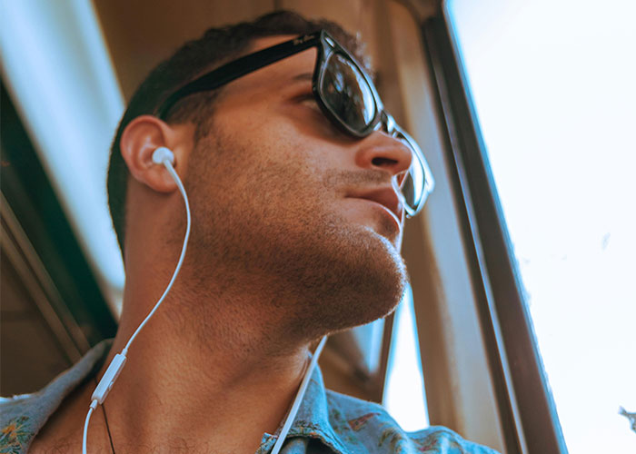 30 People Share Their 'Weird' Things And Ask If Others Do Them As Well