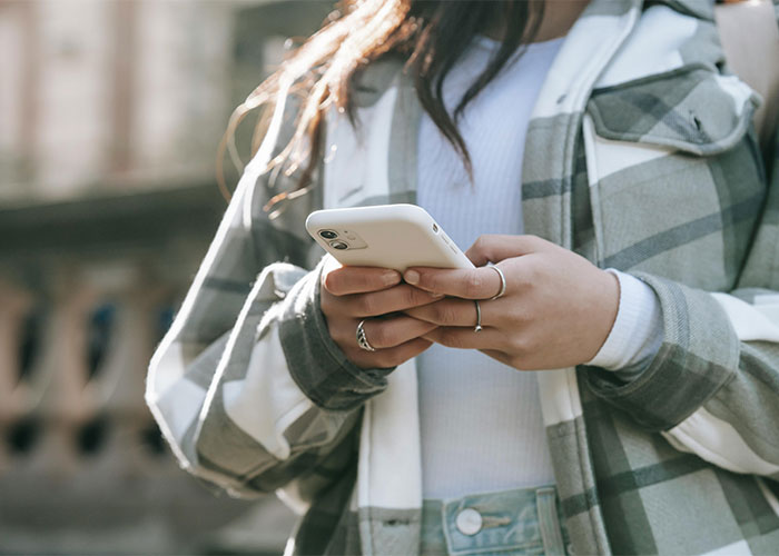 30 People Share Their 'Weird' Things And Ask If Others Do Them As Well