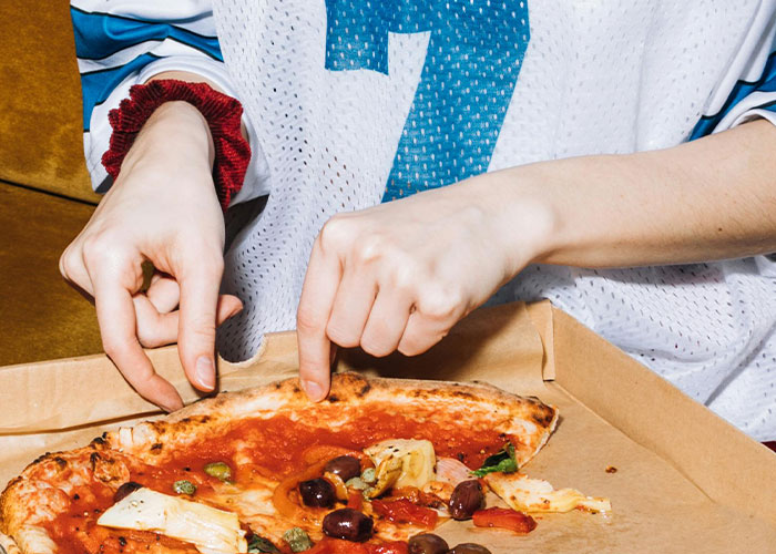 30 People Share Their 'Weird' Things And Ask If Others Do Them As Well