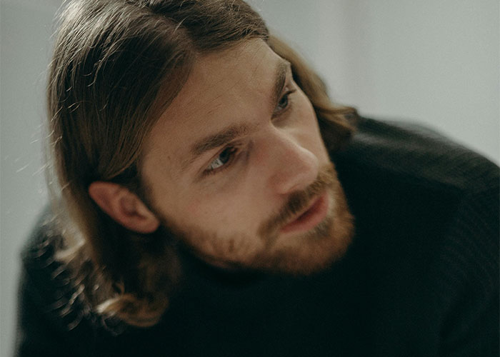 30 People Share Their 'Weird' Things And Ask If Others Do Them As Well