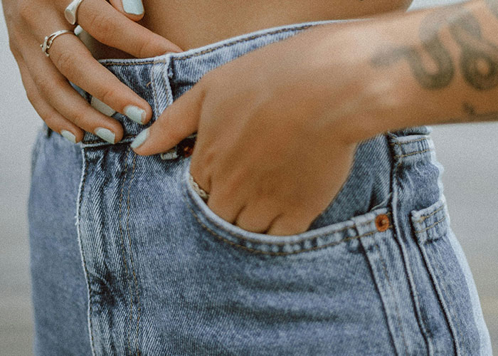 30 People Share Their 'Weird' Things And Ask If Others Do Them As Well