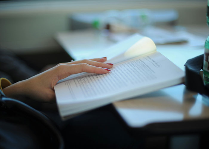 30 People Share Their 'Weird' Things And Ask If Others Do Them As Well