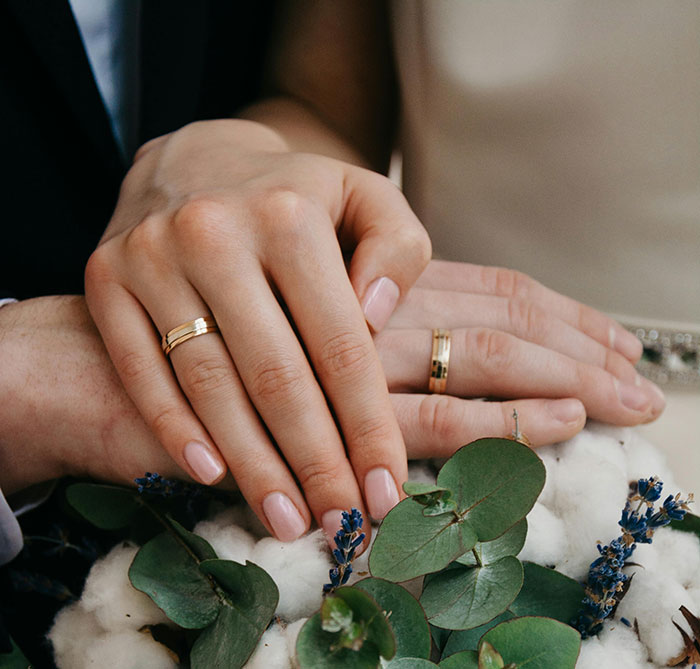 “Still Depressed”: 30 People Share What It’s Like To Have Dated Or Married Millionaires - 10