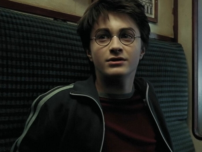 30 Celebrity Encounters So Awkward, You Can Feel The Secondhand Embarrassment A Mile Away