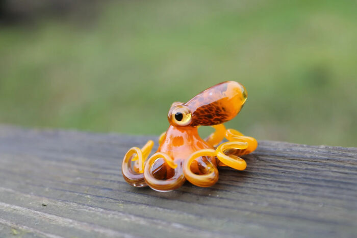I Made 15 Baby-Glass Octopus Figurines In Different Colors