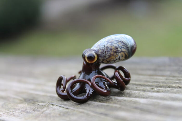 I Made 15 Baby-Glass Octopus Figurines In Different Colors