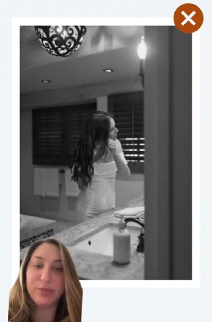 Wedding Photographer Reveals Her Prices, People Can't Help But Mock Her