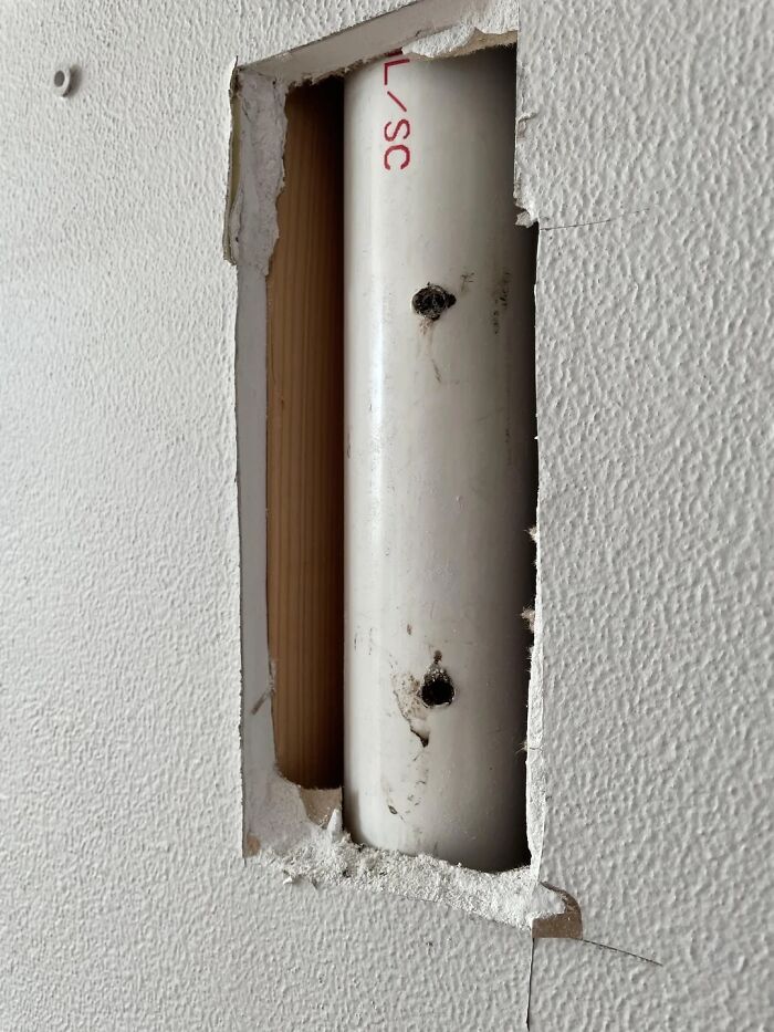 Previous Homeowners’ TV Mount