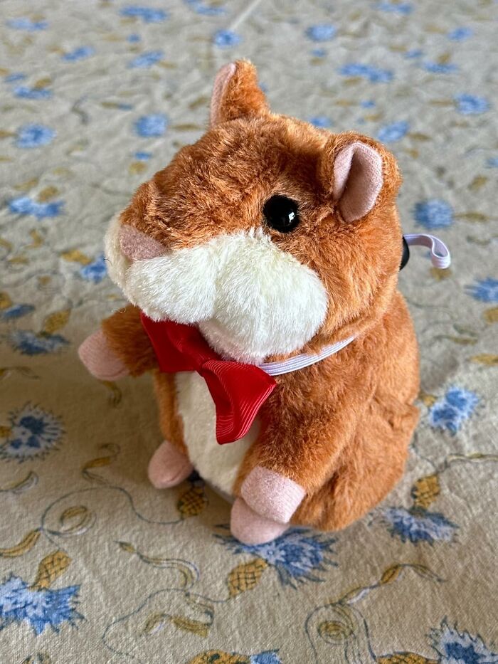 Bring Joy And Laughter With The Talking Hamster Toy: Mimics Speech And Provides Endless Entertainment