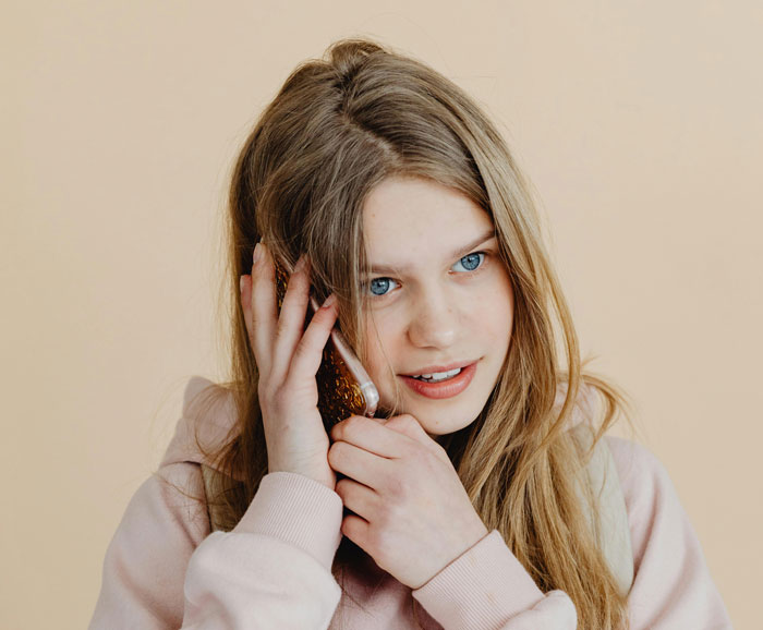 Family Drama Ensues Over Dad Refusing To Order Pizza For Socially Anxious Daughter Staying At Home - 15