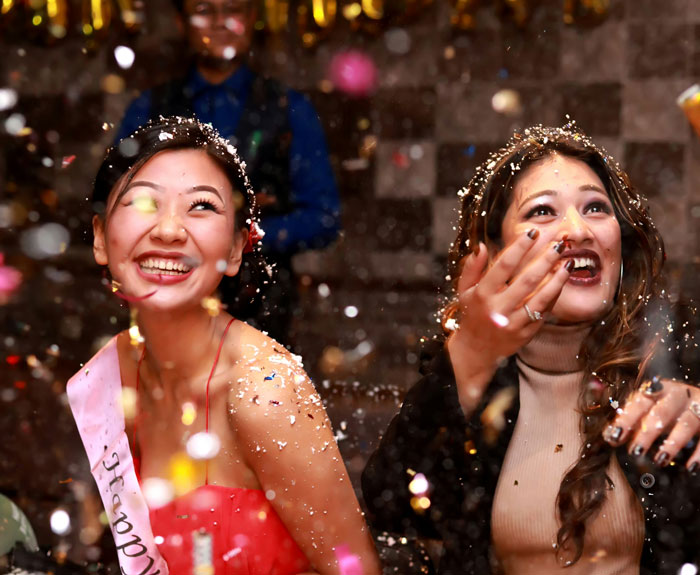 Woman Bursts Into Tears After Boyfriend Falls Asleep And Wakes Up Too Late On Her Birthday