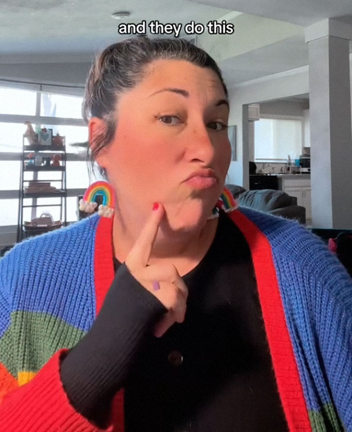 Teacher Claims New &lsquo;Mewing&rsquo; Trend Might Be The Final Reason She Quits Teaching, Goes Viral