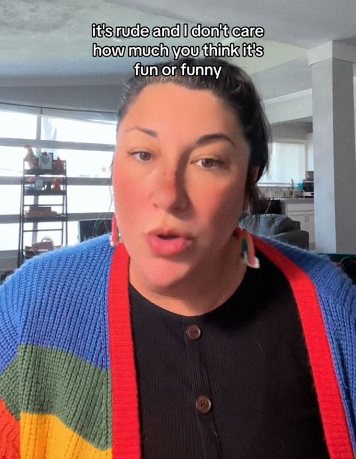 Teacher Claims New &lsquo;Mewing&rsquo; Trend Might Be The Final Reason She Quits Teaching, Goes Viral