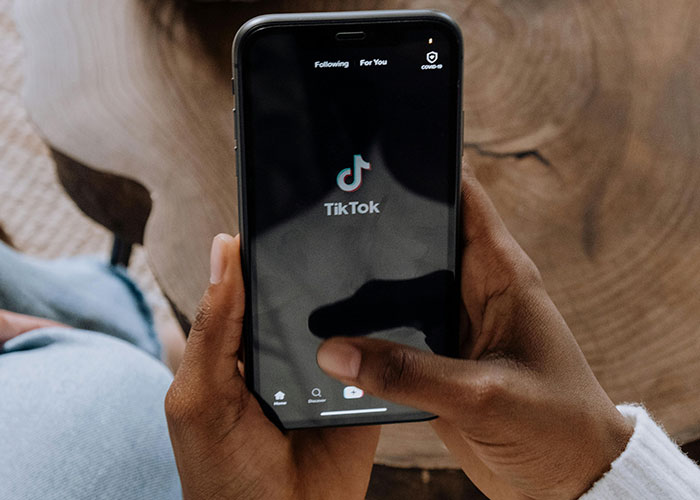 30 Things We're Used To Now That Will Lose Public Approval In 25 Years, According To This Thread