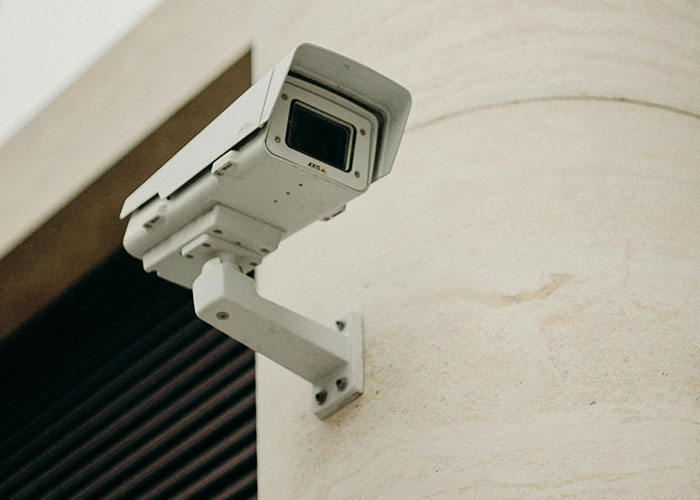 29 Women Who Live Alone Share What They Do To Be Safe