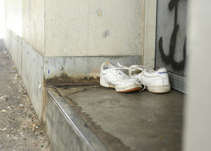 29 Women Who Live Alone Share What They Do To Be Safe