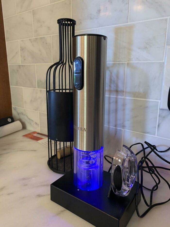 Effortlessly Uncork Your Favorite Wines With The Electric Wine Opener: Enjoy Convenience And Style In Every Pour