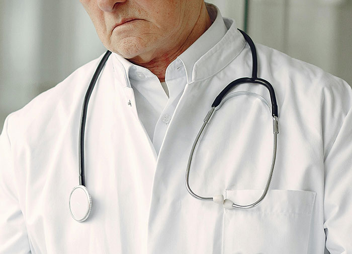 34 Times Doctors Crossed Boundaries And Blurted Out The Most Inappropriate Things To Patients