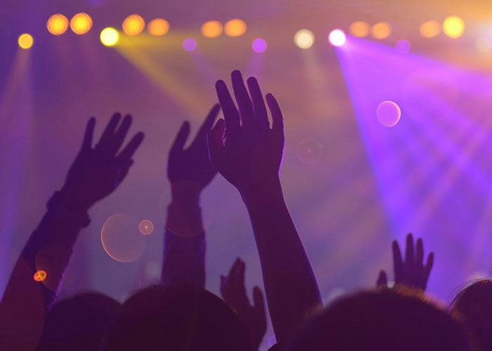 &ldquo;Have Some Respect&rdquo;: Mom Vents About Her Experience Of Bringing A Baby To A Rave, Gets Dragged