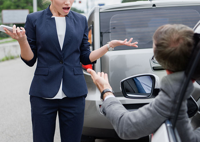 Karen Starts Screaming At Couple Over ‘Illegal’ Handicap Parking, Refuses To See Reason Karen Starts Screaming At Couple Over ‘Illegal’ Handicap Parking, Refuses To See Reason