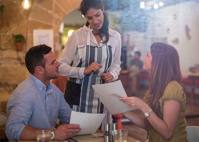 Woman's Attempt To Score Free Dinner On Date Ends In Embarrassment As He Got Warned Beforehand